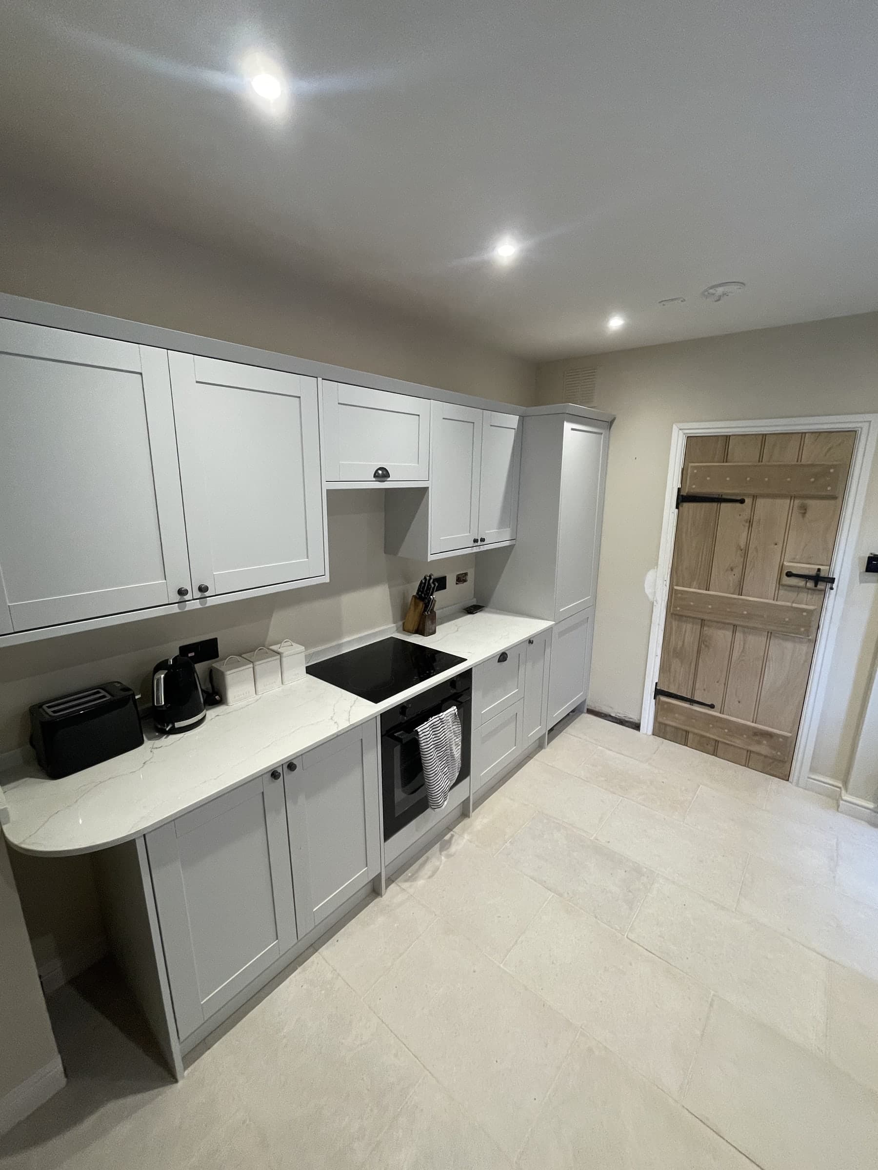 Compact kitchen renovation